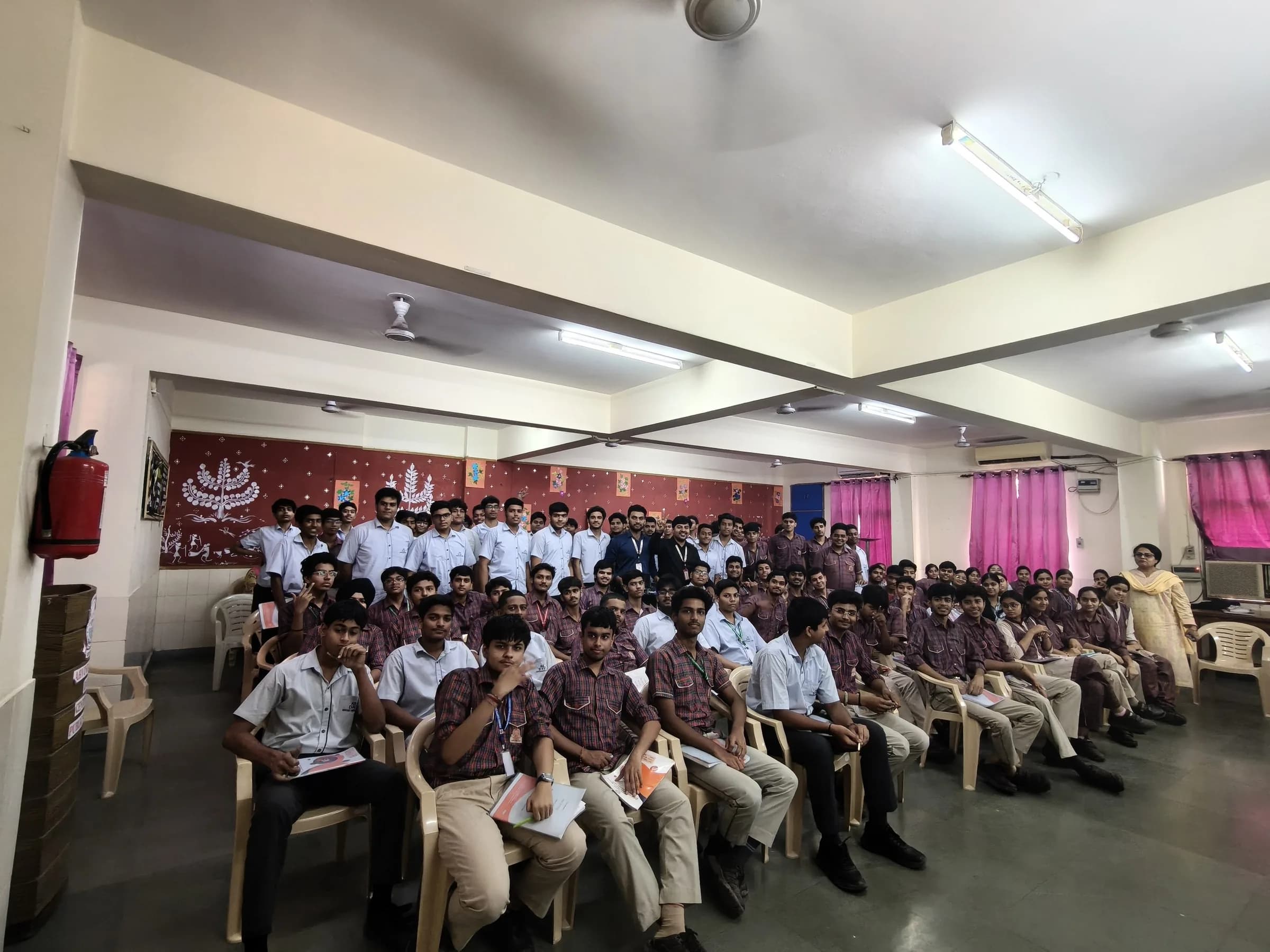 Students at A.G. D.A.V. Centenary Public School attending an AI robotics and core electronics workshop by Robotic Sir photo 2
