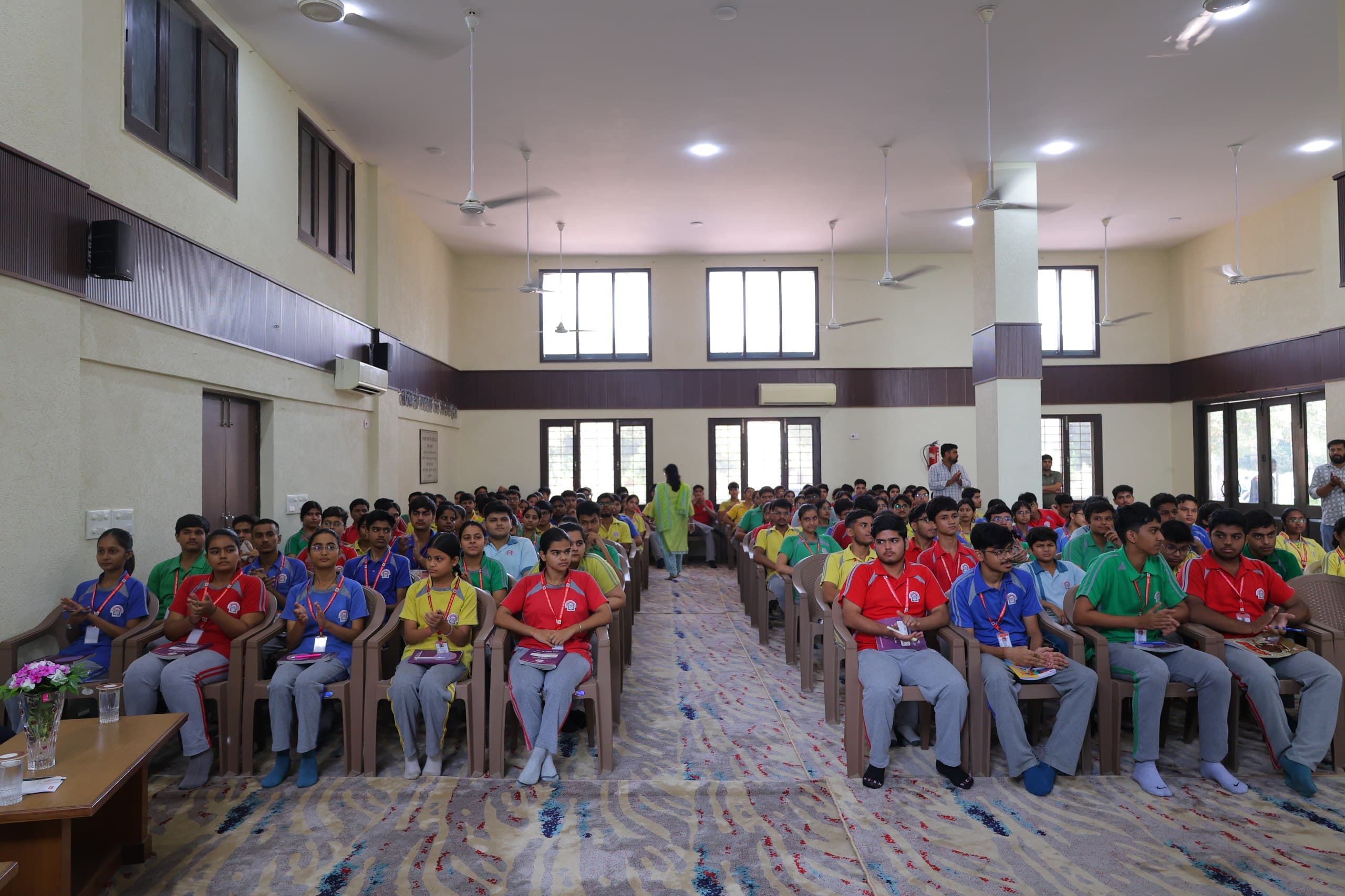 Jain Bharti Core Electronics Workshop by Robotic Sir photo 4